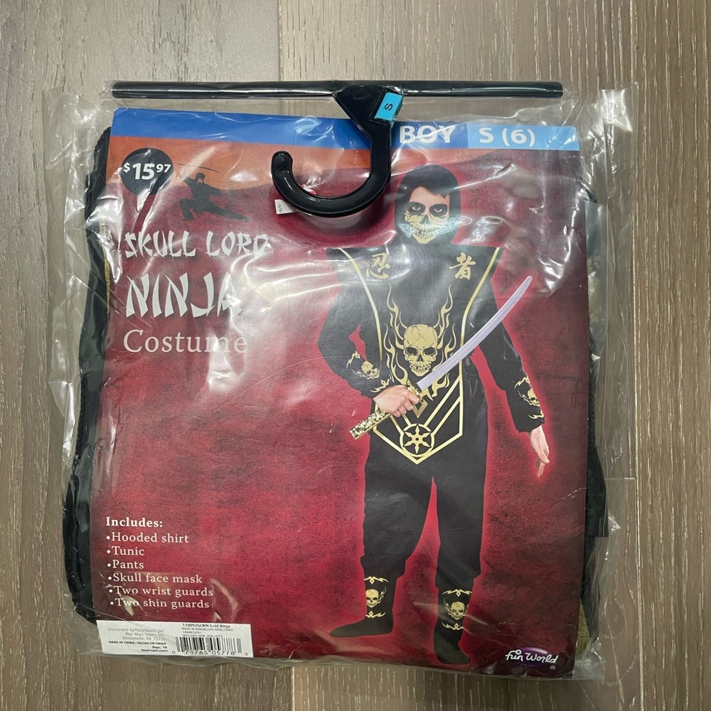 Fun world skull lord ninja costume. Small 6 nwt